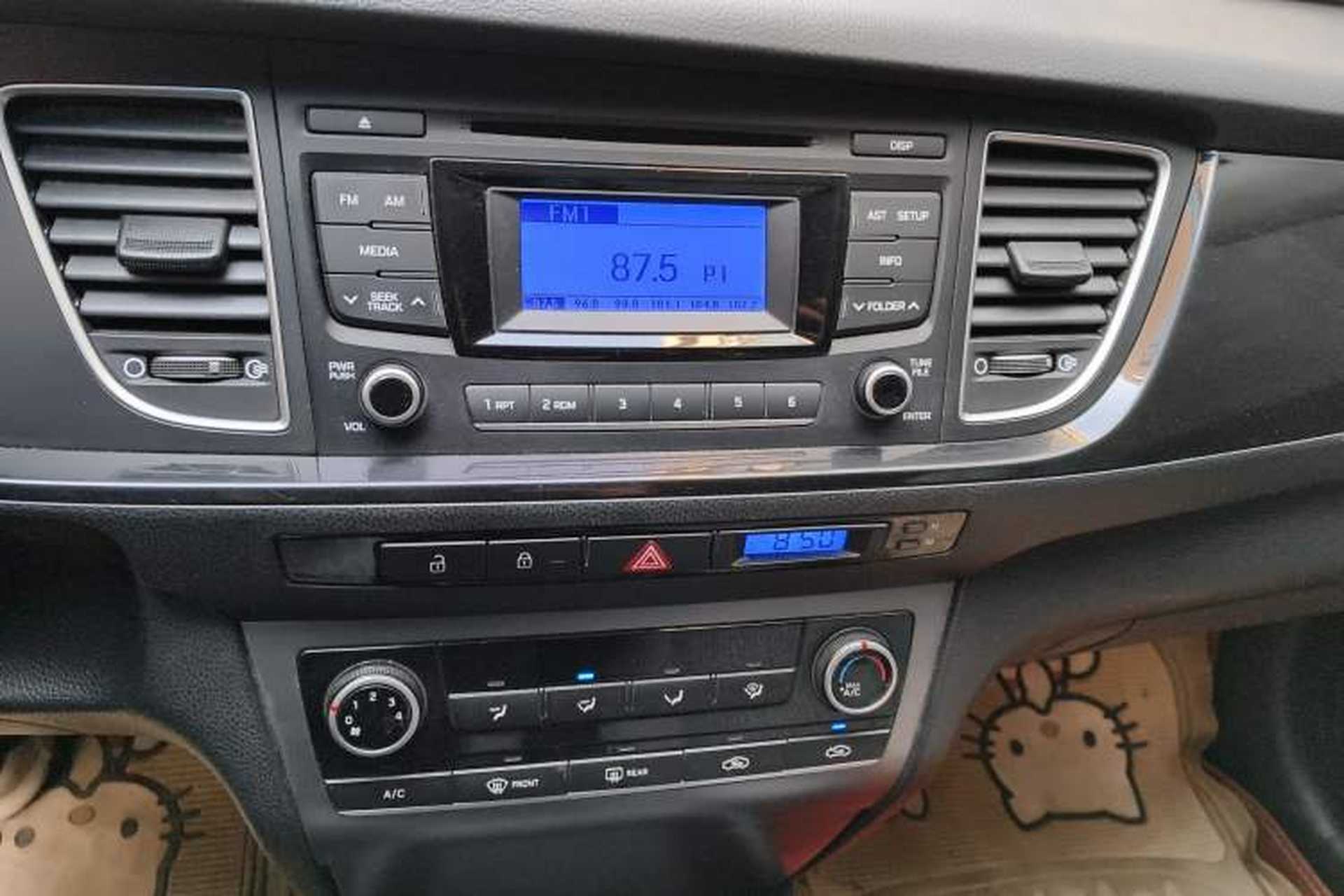 Used Hyundai Mistra 2014 1.8L Manual Comfort GL Model Audio And AC Panel