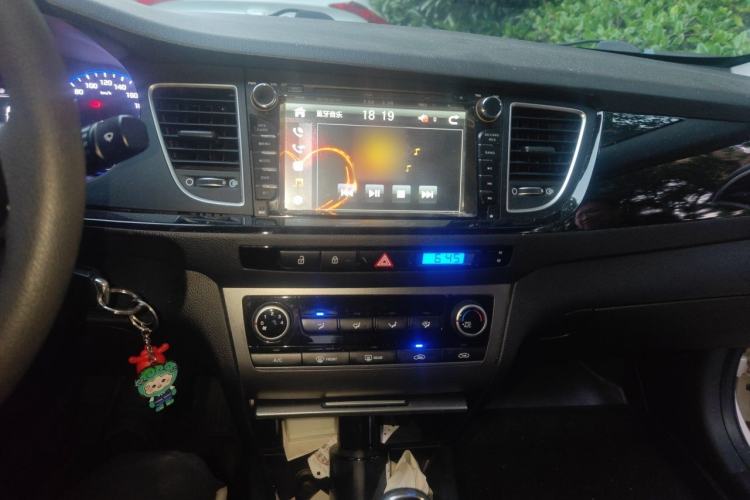 Used Hyundai Mistra 2014 1.8L Manual Comfort GL Model Audio And AC Panel