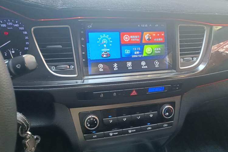 Used Hyundai Mistra 2014 1.8L Manual Comfort GL Model Audio And AC Panel