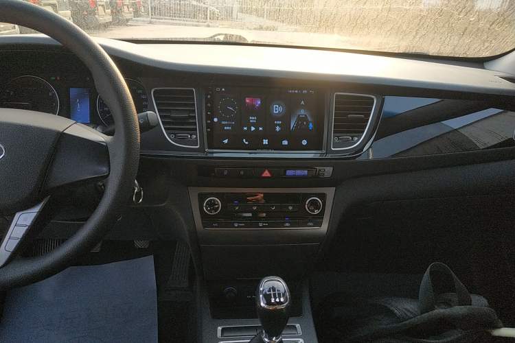 Used Hyundai Mistra 2014 1.8L Manual Comfort GL Model Audio And AC Panel