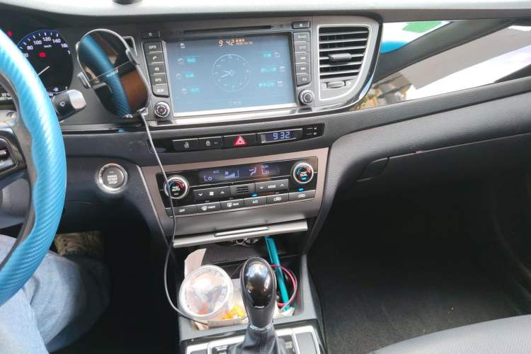 Used Hyundai Mistra 2014 1.8L Automatic Deluxe DLX Model Audio And AC Panel