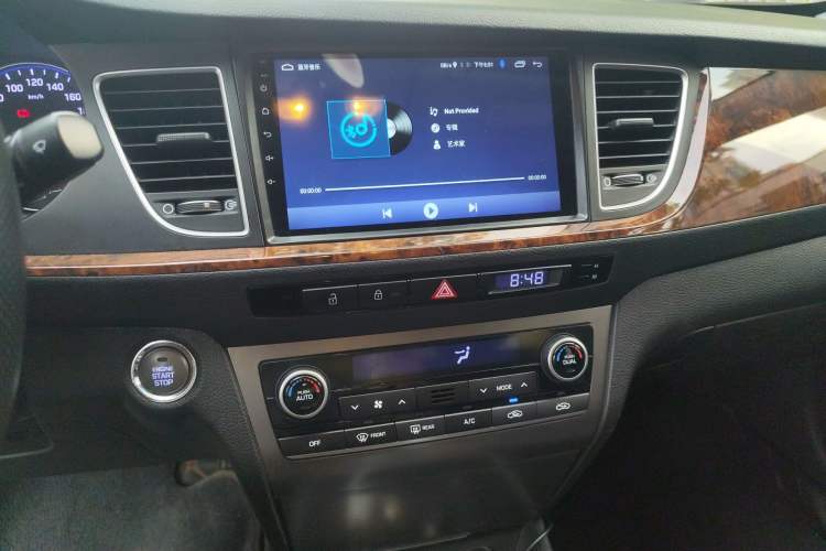 Used Hyundai Mistra 2014 1.8L Automatic Deluxe DLX Model Audio And AC Panel