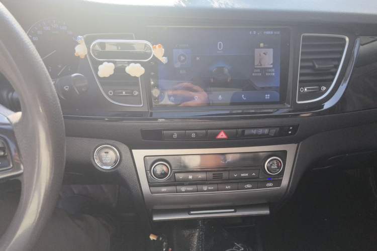 Used Hyundai Mistra 2014 1.8L Automatic Smart GLS Audio And AC Panel
