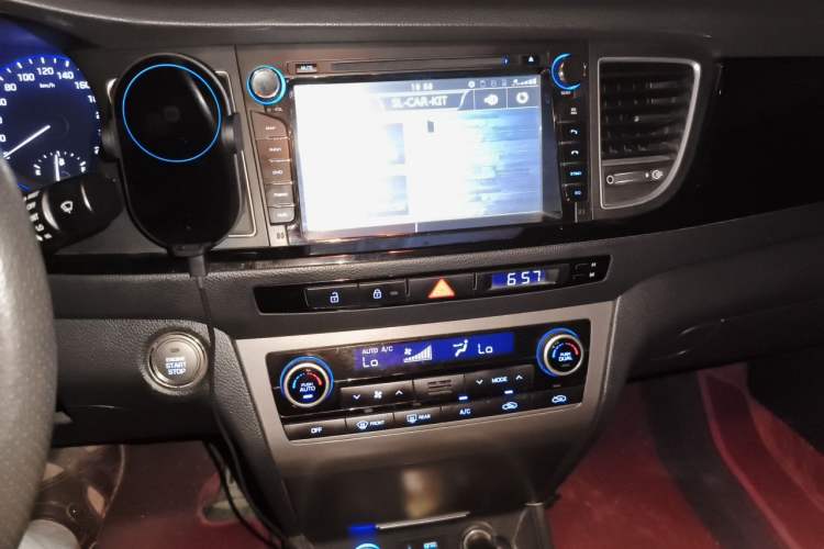 Used Hyundai Mistra 2014 1.8L Automatic Smart GLS Audio And AC Panel