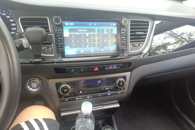 Used Hyundai Mistra 2014 1.8L Automatic Deluxe DLX Model Audio And AC Panel