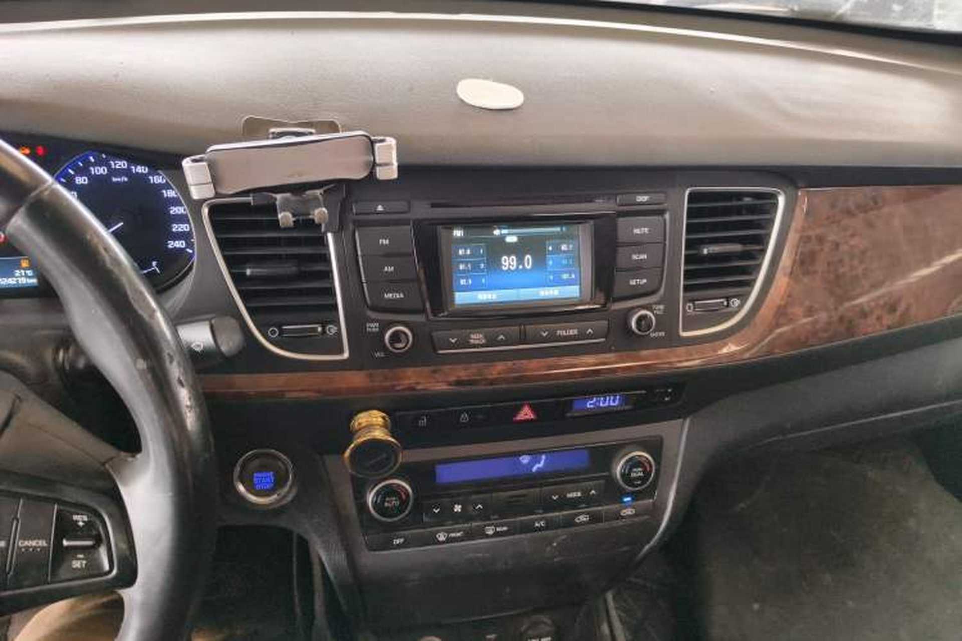 Used Hyundai Mistra 2014 1.8L Automatic Deluxe DLX Model Audio And AC Panel