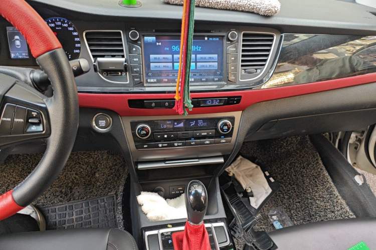 Used Hyundai Mistra 2014 1.8L Automatic Smart GLS Audio And AC Panel