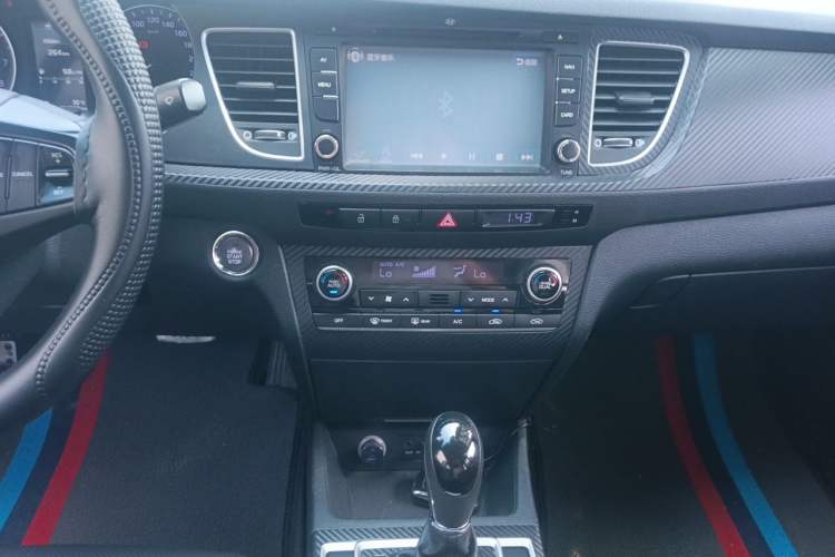 Used Hyundai Mistra 2014 1.8L Automatic Deluxe DLX Model Audio And AC Panel