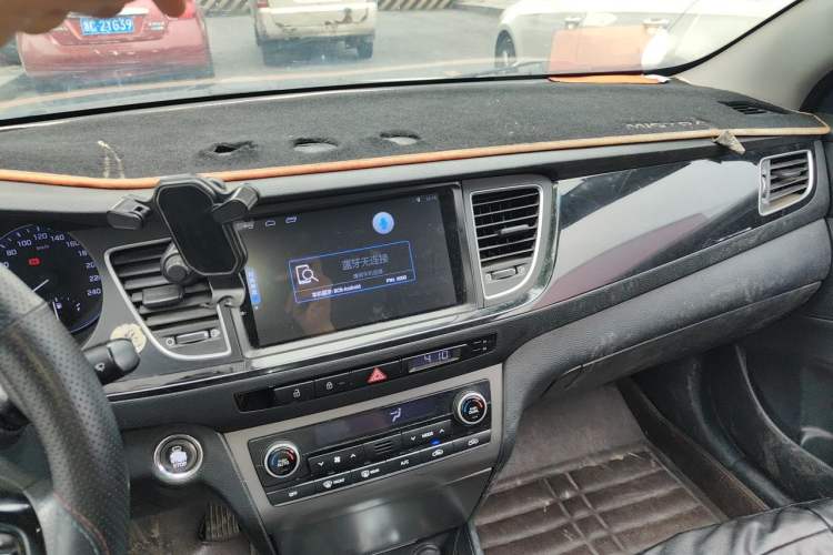Used Hyundai Mistra 2014 1.8L Automatic Smart GLS Audio And AC Panel