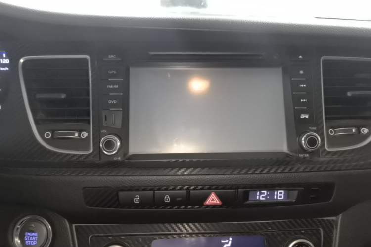 Used Hyundai Mistra 2014 1.8L Automatic Smart GLS Audio And AC Panel