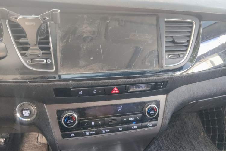 Used Hyundai Mistra 2014 1.8L Automatic Smart GLS Audio And AC Panel