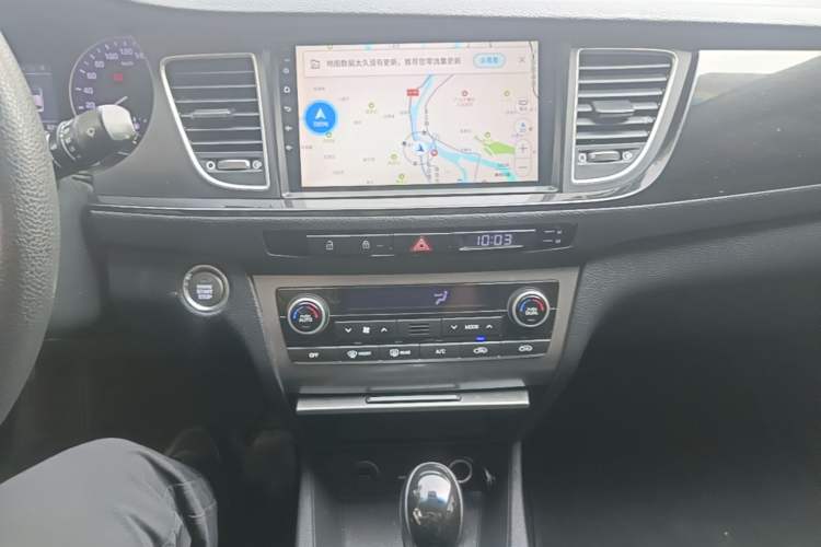 Used Hyundai Mistra 2014 1.8L Automatic Smart GLS Audio And AC Panel