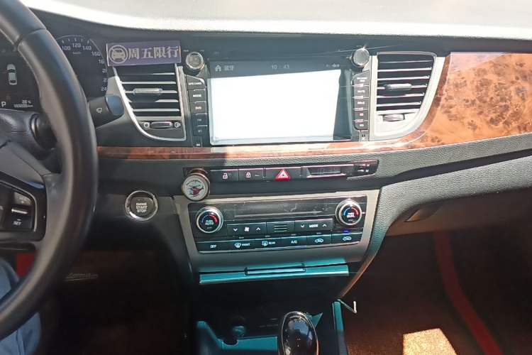 Used Hyundai Mistra 2014 1.8L Automatic Deluxe DLX Model Audio And AC Panel