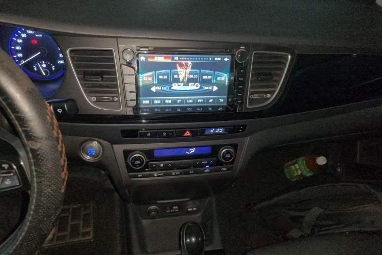 Used Hyundai Mistra 2014 1.8L Automatic Smart GLS Audio And AC Panel