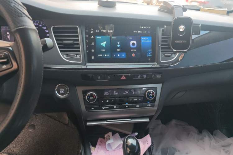 Used Hyundai Mistra 2014 1.8L Automatic Smart GLS Audio And AC Panel
