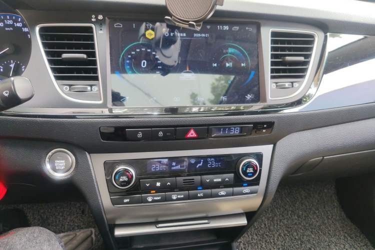 Used Hyundai Mistra 2014 1.8L Automatic Smart GLS Audio And AC Panel