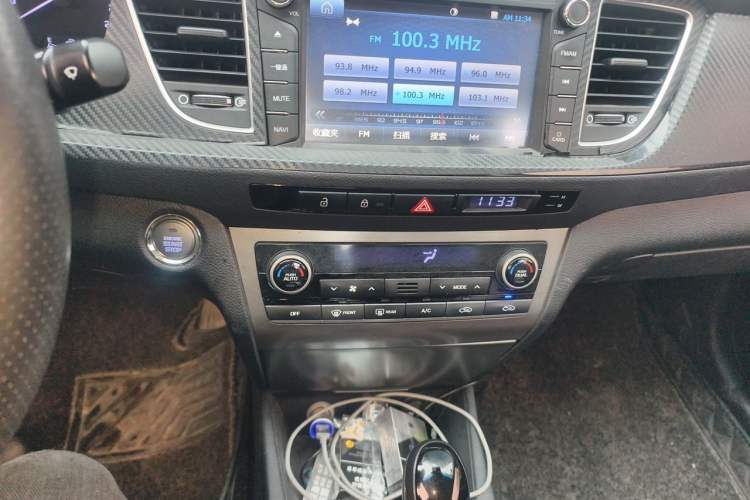 Used Hyundai Mistra 2014 1.8L Automatic Deluxe DLX Model Audio And AC Panel