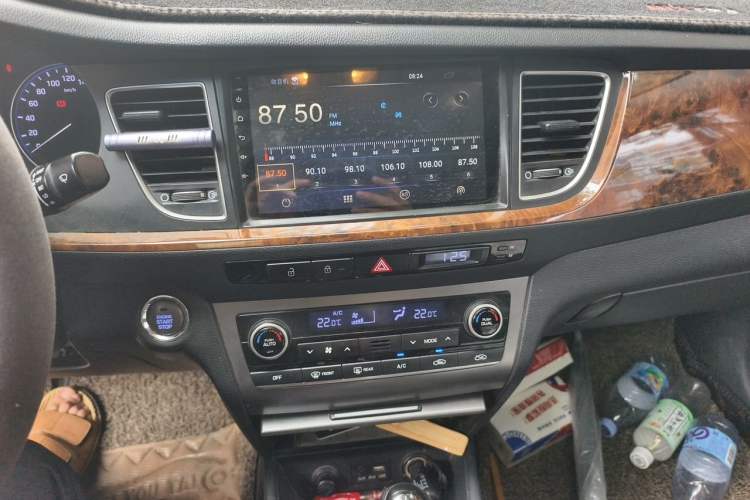 Used Hyundai Mistra 2014 1.8L Automatic Deluxe DLX Model Audio And AC Panel