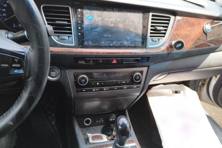 Used Hyundai Mistra 2014 1.8L Automatic Deluxe DLX Model Audio And AC Panel