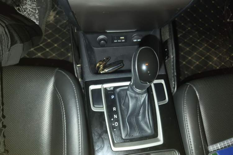 Used Hyundai Mistra 2014 1.8L Automatic Smart GLS Audio And AC Panel