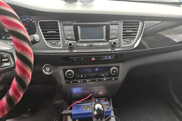 Used Hyundai Mistra 2014 1.8L Automatic Deluxe DLX Model Audio And AC Panel