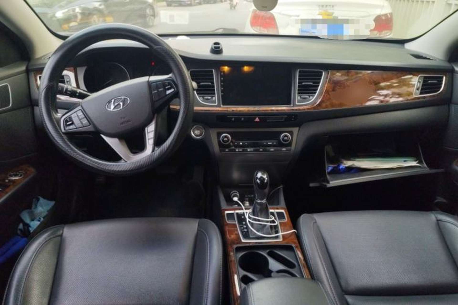 Used Hyundai Mistra 2014 1.8L Automatic Deluxe DLX Model Center Console
