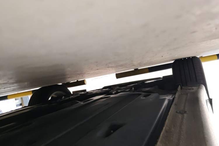 Used Hyundai Mistra 2014 1.8L Automatic Smart GLS Chassis Front Left