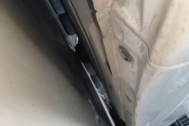 Used Hyundai Mistra 2014 1.8L Automatic Smart GLS Chassis Front Left