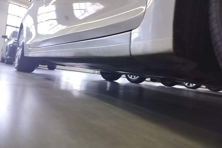 Used Hyundai Mistra 2014 1.8L Automatic Deluxe DLX Model Chassis Front Right