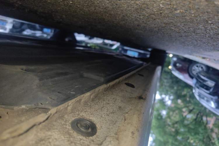 Used Hyundai Mistra 2014 1.8L Manual Comfort GL Model Chassis Front Right