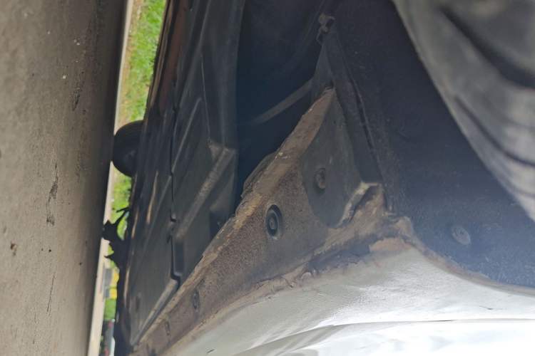 Used Hyundai Mistra 2014 1.8L Automatic Smart GLS Chassis Rear Right