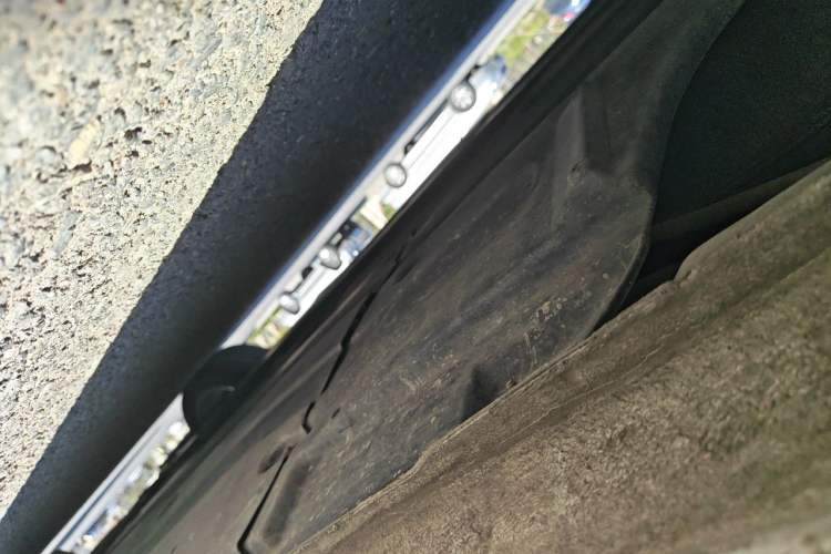 Used Hyundai Mistra 2014 1.8L Automatic Deluxe DLX Model Chassis Rear Right