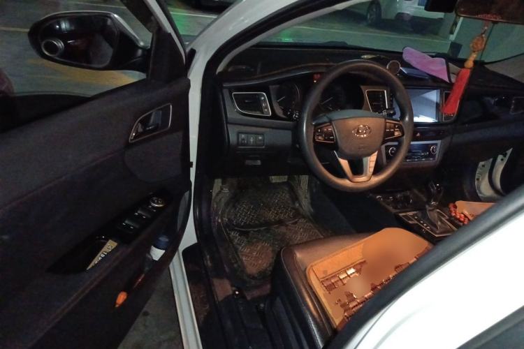 Used Hyundai Mistra 2014 1.8L Automatic Smart GLS Driver Seat