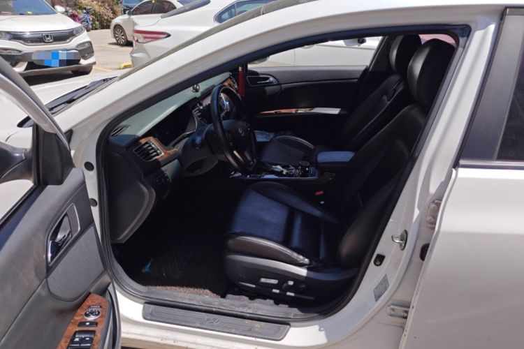Used Hyundai Mistra 2014 1.8L Automatic Deluxe DLX Model Driver Seat