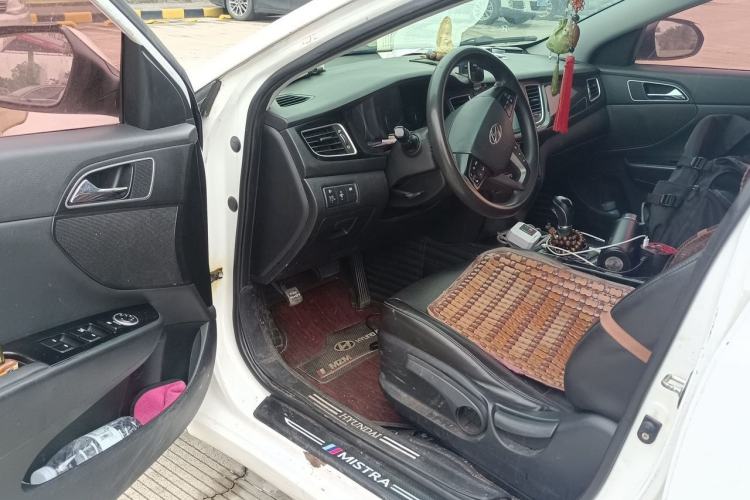Used Hyundai Mistra 2014 1.8L Automatic Smart GLS Driver Seat
