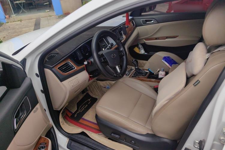 Used Hyundai Mistra 2014 1.8L Automatic Deluxe DLX Model Driver Seat