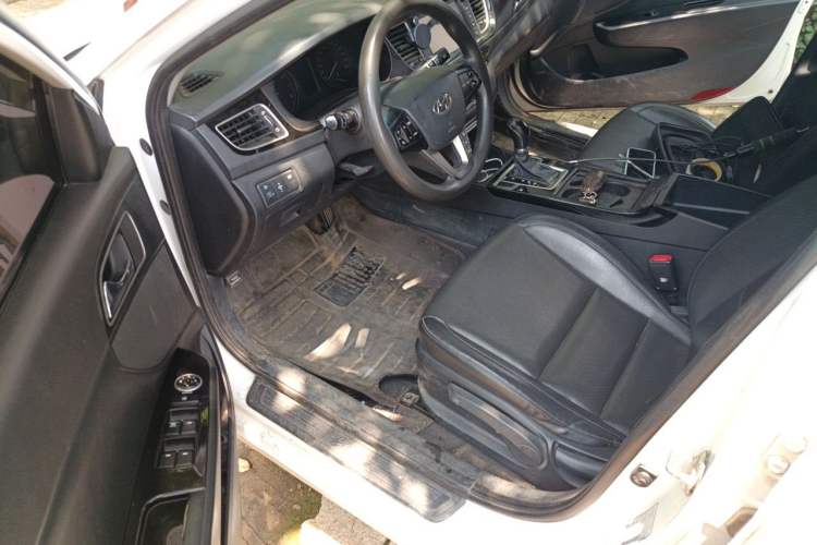 Used Hyundai Mistra 2014 1.8L Automatic Smart GLS Driver Seat