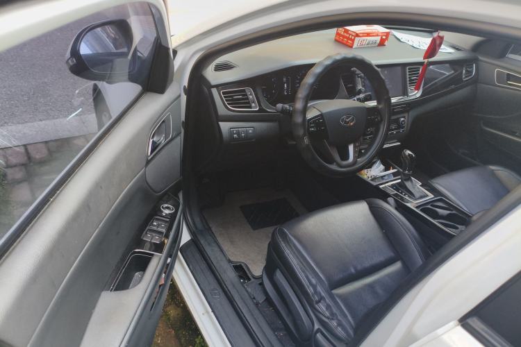 Used Hyundai Mistra 2014 1.8L Automatic Smart GLS Driver Seat