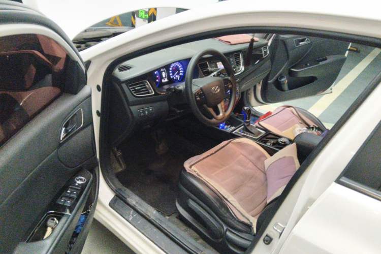 Used Hyundai Mistra 2014 1.8L Automatic Smart GLS Driver Seat