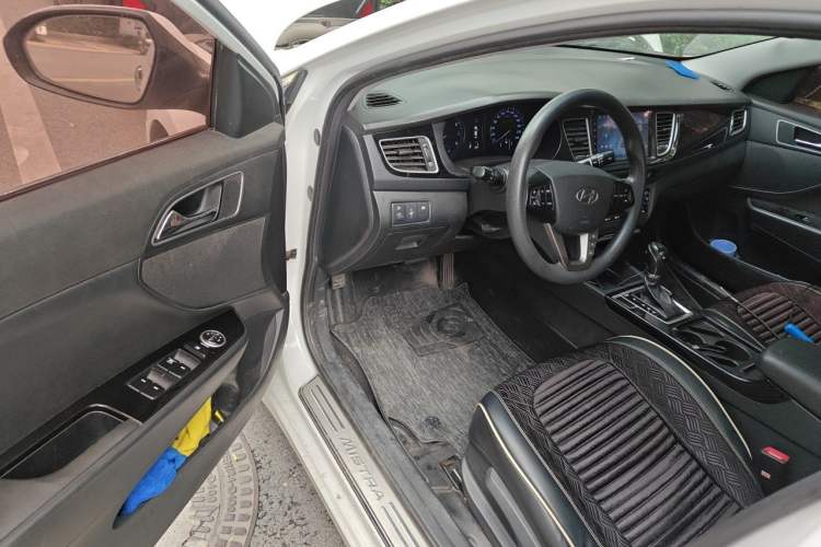 Used Hyundai Mistra 2014 1.8L Automatic Smart GLS Driver Seat