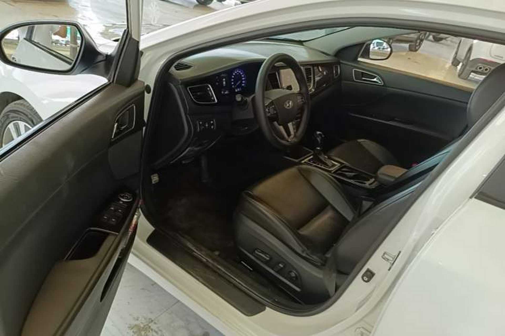 Used Hyundai Mistra 2014 1.8L Automatic Deluxe DLX Model Driver Seat
