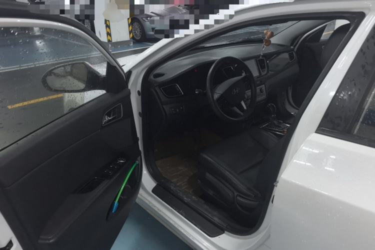 Used Hyundai Mistra 2014 1.8L Automatic Smart GLS Driver Seat