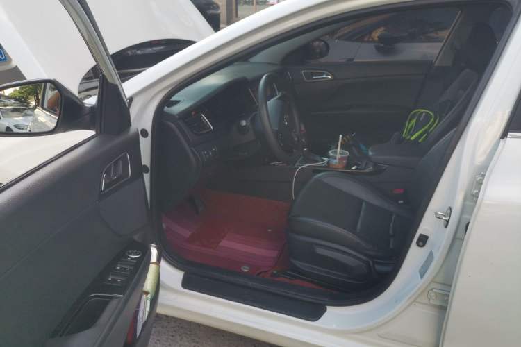 Used Hyundai Mistra 2014 1.8L Automatic Smart GLS Driver Seat