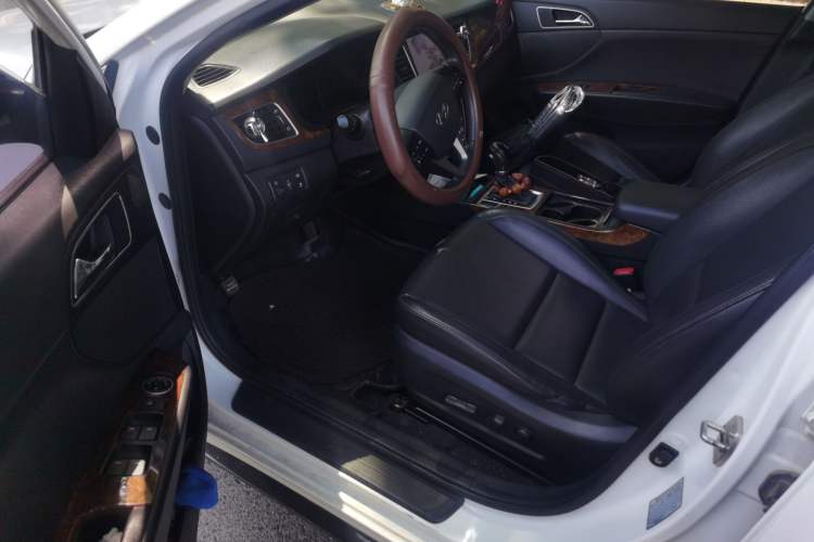 Used Hyundai Mistra 2014 1.8L Automatic Deluxe DLX Model Driver Seat