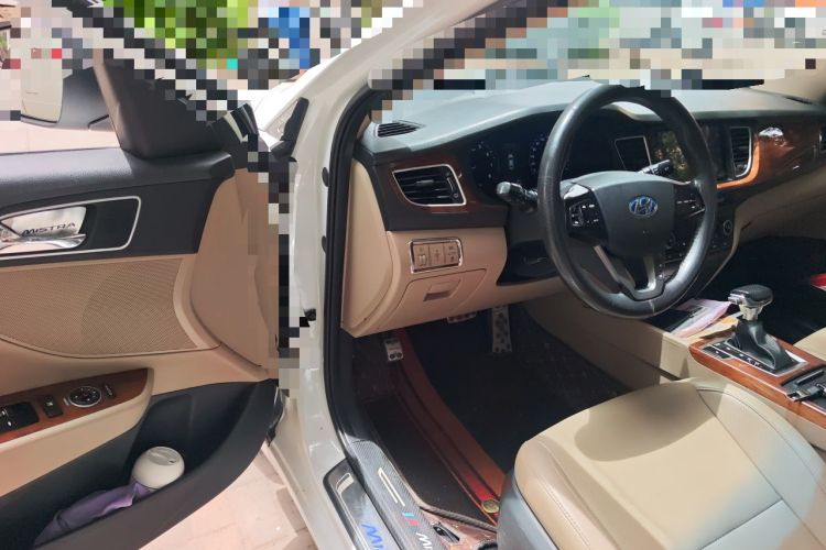 Used Hyundai Mistra 2014 1.8L Automatic Deluxe DLX Model Driver Seat