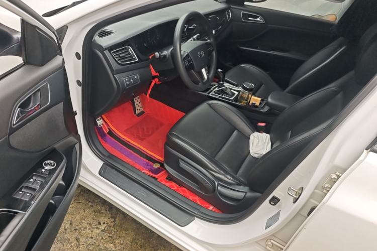 Used Hyundai Mistra 2014 1.8L Automatic Smart GLS Driver Seat