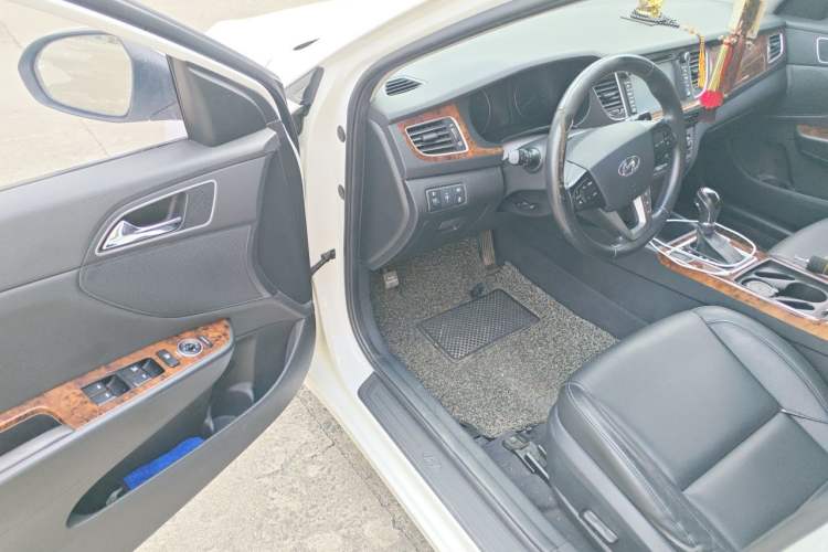 Used Hyundai Mistra 2014 1.8L Automatic Deluxe DLX Model Driver Seat