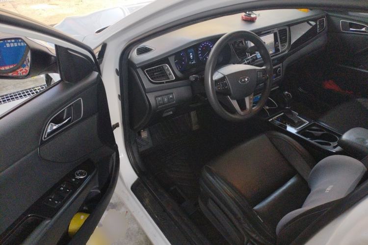 Used Hyundai Mistra 2014 1.8L Automatic Smart GLS Driver Seat