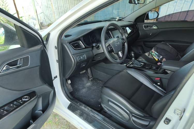 Used Hyundai Mistra 2014 1.8L Automatic Smart GLS Driver Seat