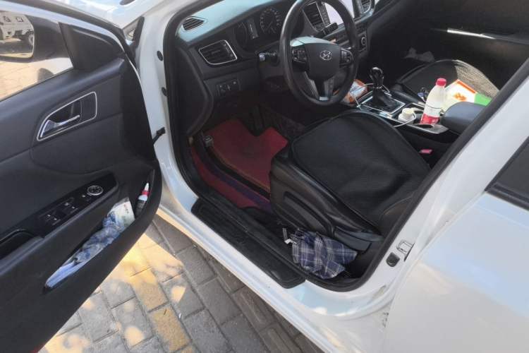 Used Hyundai Mistra 2014 1.8L Automatic Smart GLS Driver Seat